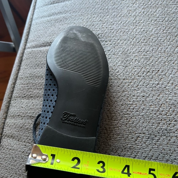 - ⭐️Trotter Lizzie Oxford Blue  - 7 1/2 wide⭐️🛒 NWOT - Picture 11 of 14